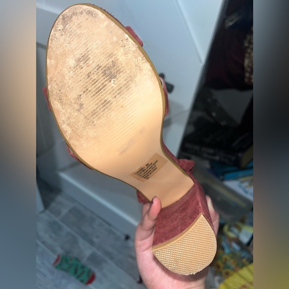 Steve Madden Christey Heels in Burgundy - Picture 2 of 4